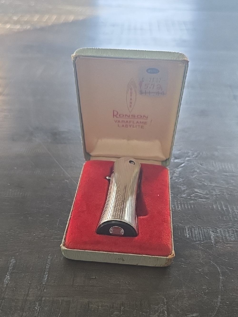 Vintage Ronson VARAFLAME Lighter Original Case, Non-working. As Is.